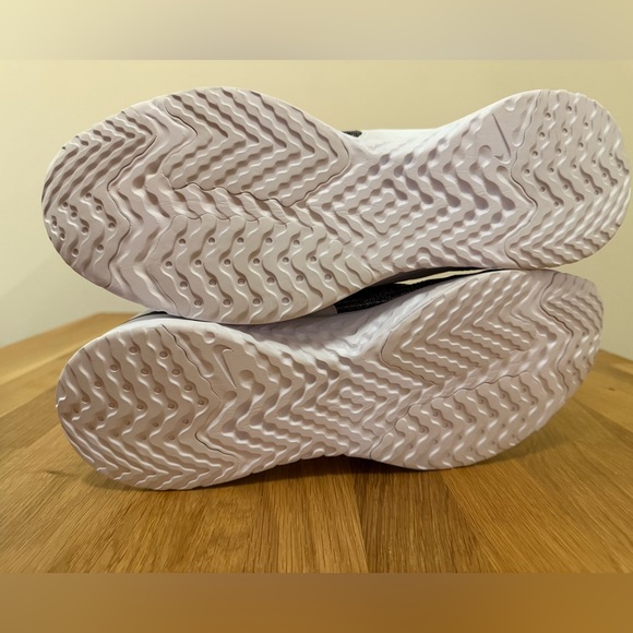 Nike Men’s Odyssey Flyknit React Size 15 Brand New - Picture 5 of 8